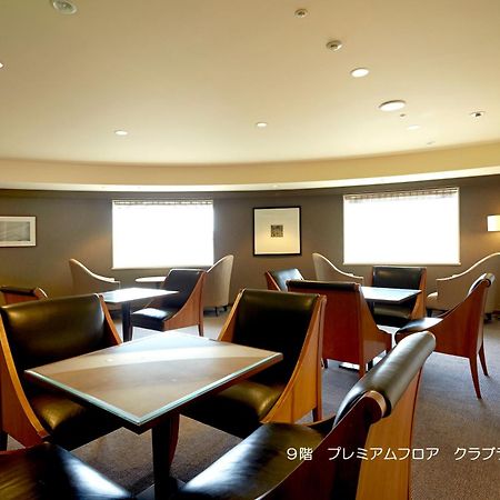 Miyako Hotel Gifu Nagaragawa Exterior foto Premium Lounge at Chubu International Airport